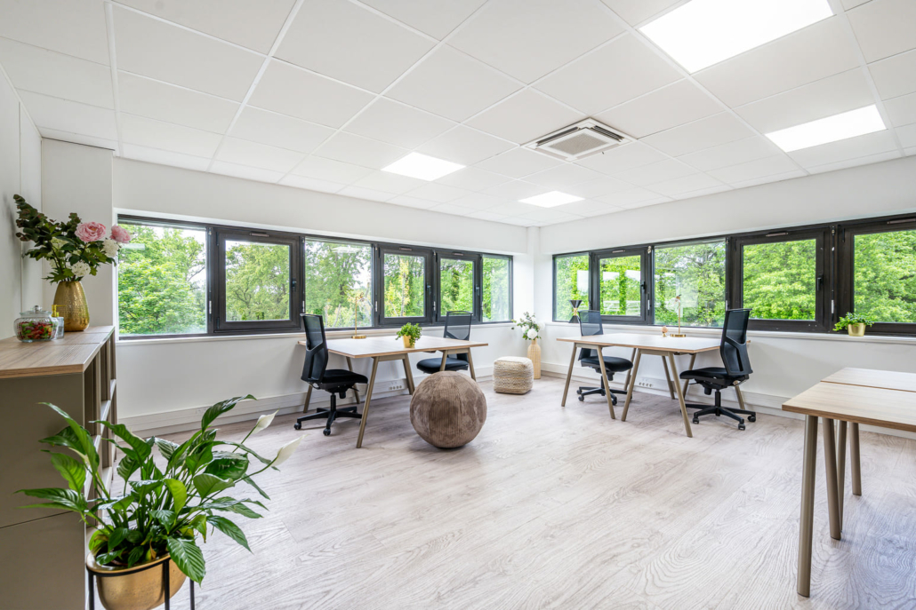 Bureau partagés au B'CoWorker Nantes Porte de la Chapelle - espace de coworking,